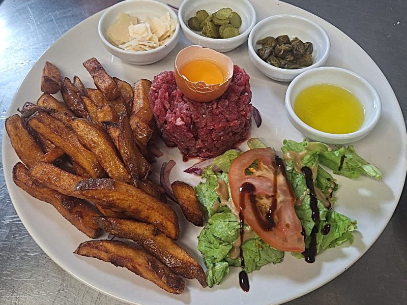 TARTARE DE BOEUF
