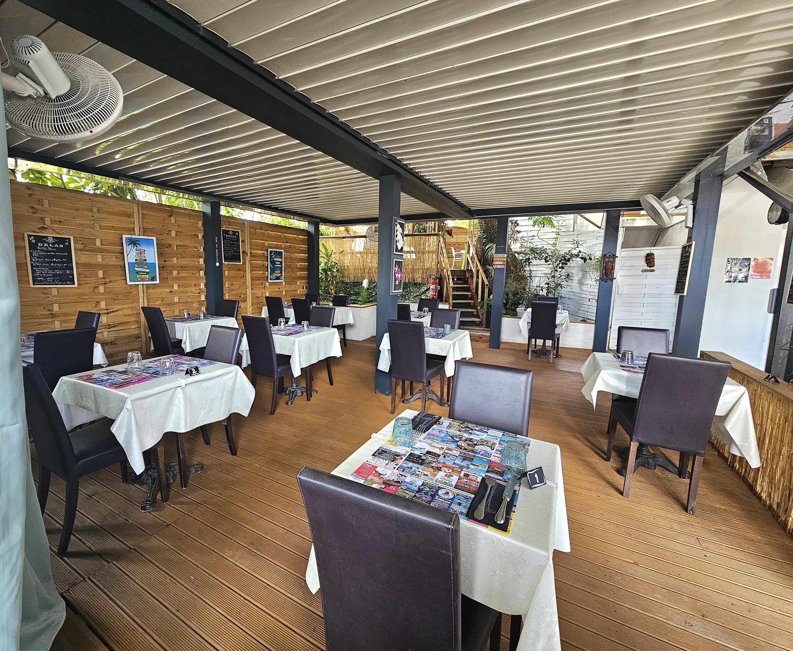 photo salle du bas 1